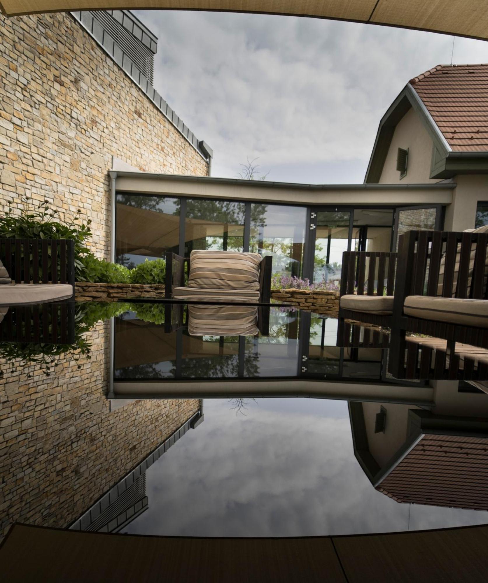 Hotel Fenyves Yacht Club Superior Balatonfenyves Exterior foto